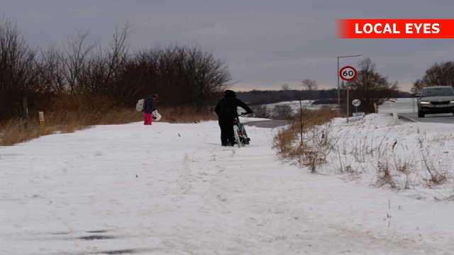 Biler i grøft, snefygning og utålmodige  bilister 