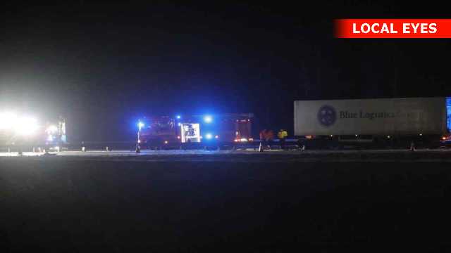 Lastbil ‘sakset’ rundt på Fynske Motorvej