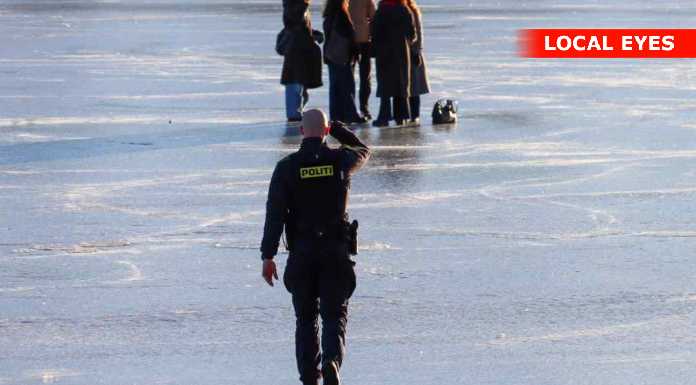 Københavns Politi rydder Sortedams Sø for mennesker på isen kort før kl. 14:00