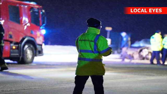 Redningspersonel på ulykkesstedet.